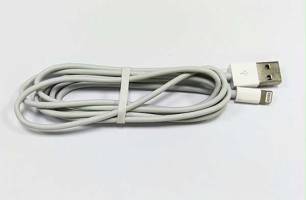 USB-A转Lightning苹果充电线01